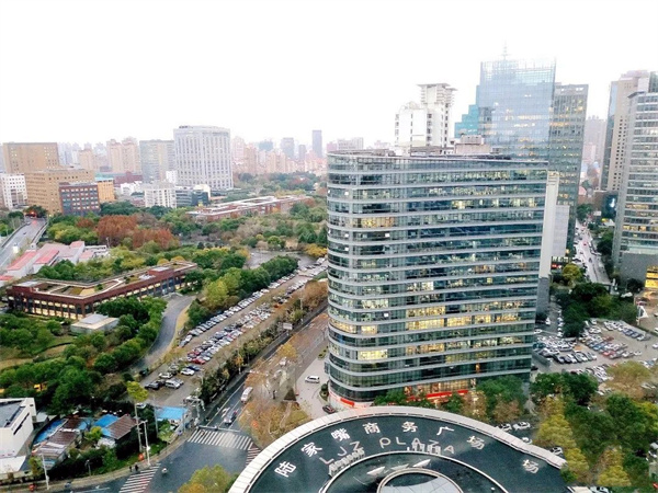 陆家嘴商务广场项目简介